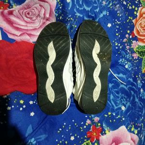 Dynamite Sneakers For Men