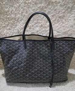 Authentic Goyard Saint Louis GM Tote - Black