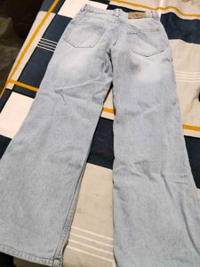 Stylish wordrobe Light Wash Ripped flare Leg Jeans