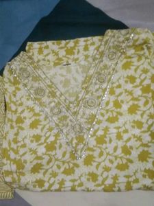 Stylish Ethnic Kurta Set