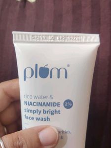 Plum Rice Water &amp; Niacinamide Face Wash