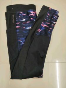 Running leggings with pockets