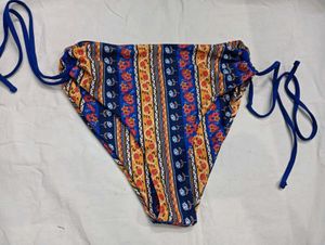 Boho Floral Print Bikini Bottoms 💚