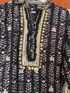BlackPrinted  Kurta with gold embellishments