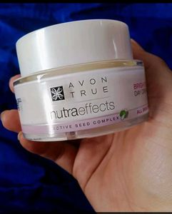 Avon True Nutra Effects Brightening Day Cream