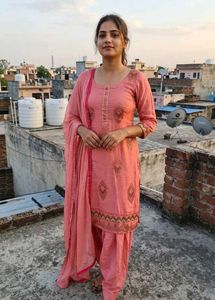 Elegant Peach Kurta Set with Dupatta