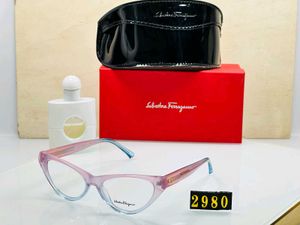 Salvatore Ferragamo Eyeglasses SHOWROOM ARTICLE*