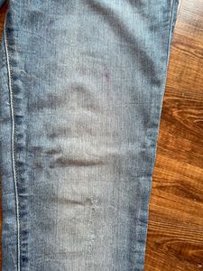 Levi's Jeans (28")