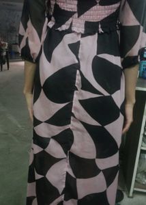Chic Geometric Print Maxi Dress