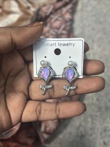 Elegant Flower Design Earrings