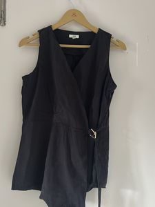 Chic Sleeveless Black Wrap Top