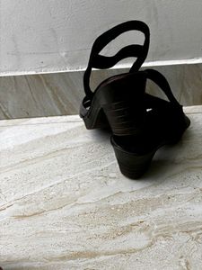Stylish Black Wedge Sandals