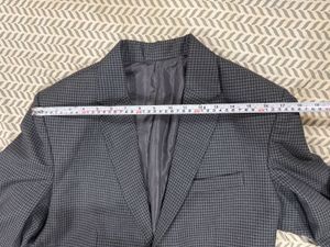Men’s Premium Grey Checkered Blazer