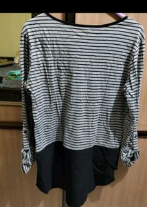 Set of 4 trendy tops