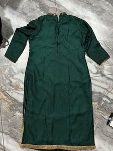 Elegant Emerald Kurta with Gold Embellishments