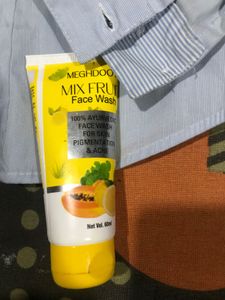 Light Blue Button-Up Shirt h and m facewash free