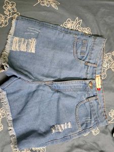 y2k Distressed Denim Shorts