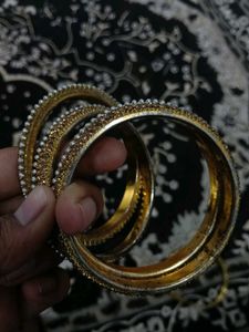 Sparkling Gold &amp; Pearl Bangles
