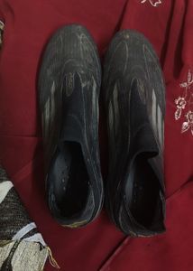 Adidas f50 black laceless football studs