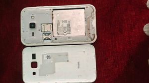 Samsung J1