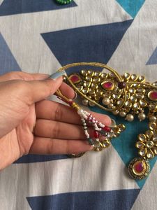 Stunning Kundan Necklace and Earring Set