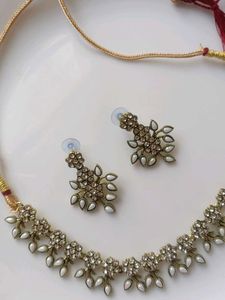 Elegant Necklace and Earring Set