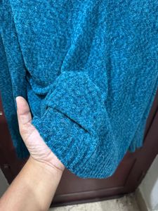 Teal V-Neck Textured Sweater