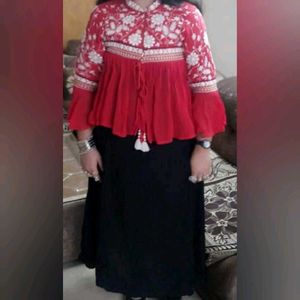 Plain Kurta With Gujarati Short Jacket