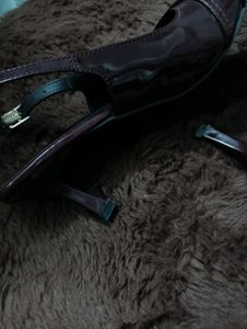Elegant Slingback Heels