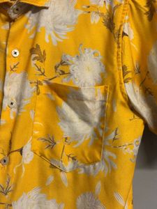 Men's Yellow Floral Short Sleeve Shirt