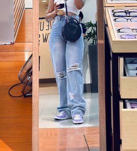 Sale 🚨 Straight Fit Distressed Denim