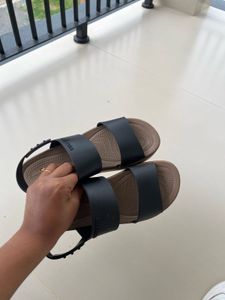 Comfortable Black Sandals
