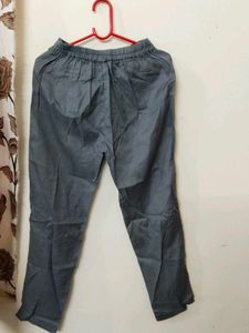 Comfortable Grey cigarette pants and kurti