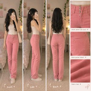 Trendy Pink High-Waisted Jeans