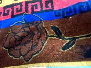 Vintage Floral Towel 🌼
