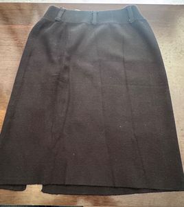 Chic Black Button Slit Skirt