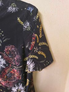Floral Print Tie-Waist Top