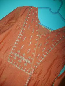 Elegant Embroidered Ethnic Kurta(XS)