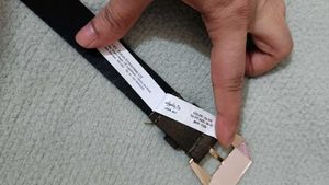 Gold &amp; Black Reversible Belt