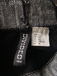 BabeAttack Halter Crop Sweater Size MDivided