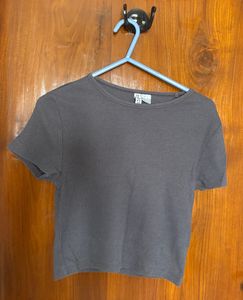 H&M Gray Ribbed Crop Top