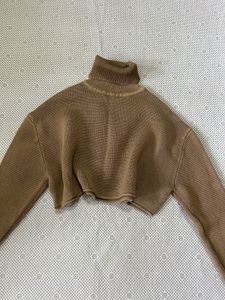 crop knit sweater