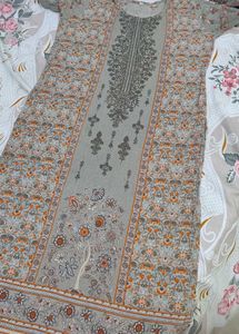 Elegant Kurta Set with Intricate Floral Print
