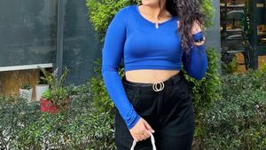 Royal Blue Long Sleeve Crop Top