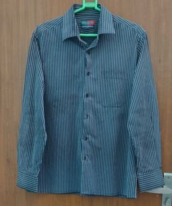 PETER ENGLAND Striped Shirt