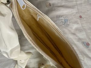 hand bag