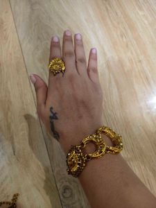 Exquisite Gold Plated Lion Head Bracelet