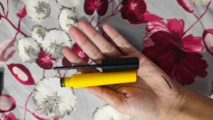 guaranteed waterproof eyeliner with lipliner