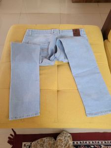 Light Wash Men's Jeans 36