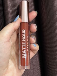 4 Swiss beauty matte hour liquid lipstick